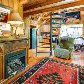 35 Mi to Acadia: Rustic Retreat in Orland!, hotel a Orland