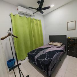 MixxHome Seremban 2, One Single Bed, Share Bath, hotel in Seremban