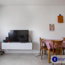Studio near airport