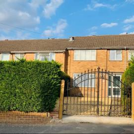 Surrey Hills Retreat - 2-Bed - Easy London Access, hotel in Ash