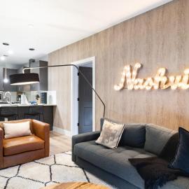 The Odyssey Apartments by AvantStay, hotel in Nashville