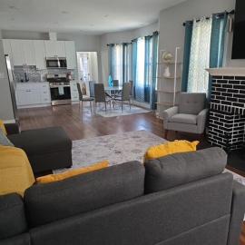 Summer Sunset Hideout 2-4 Bedrooms and 2 Bath