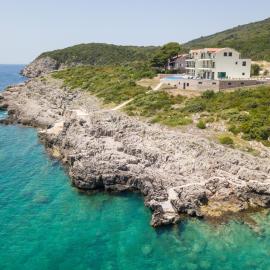 Veslo Sea Blue Apartments - Lustica, hotel in Begovići