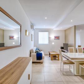 Sliema Spacious Apartment, ξενοδοχείο στη Σλιέμα