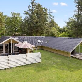 Lovely Home In Aakirkeby With Kitchen