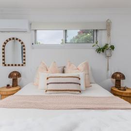 Caba Beach Condo Relaxed, Sunny Retreat, Short walk to beach!
