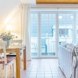 Haus-Badallee-Whg-02-Happiness-Lodge, hotel em Böhl
