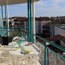 Appartement à Ciboure avec piscine chauffée et parking privé