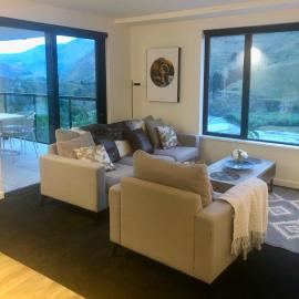 Modern Luxury Condo Shotover Views, hotell sihtkohas Queenstown