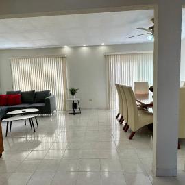 Casa completa, Hosp Angeles, Tec Mty y Facturamos, хотел в Тореон
