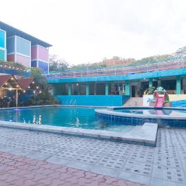 RedDoorz @ Boondocks Cabins Resort, hotel i Dalumpinas Oeste