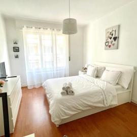 3 minutes walking from Lausanne Train station