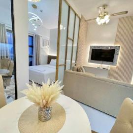 Oceancrest Panglao CBR Property, hotel u gradu Dauis