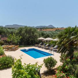 Viesnīca Villa Aetheria by PosarelliVillas pilsētā Plátanos