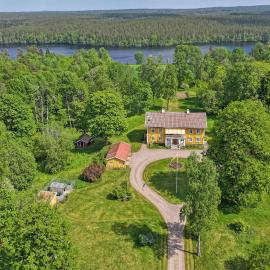 2 Bedroom Cozy Apartment In Mullsjö, ξενοδοχείο σε Mullsjo