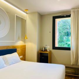Habital Suites, hotel in Jaca