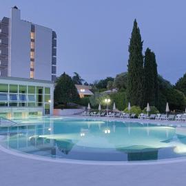Hotel Des Bains Terme，蒙特格羅托泰梅的飯店