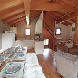 Mountain Village Chalet, отель в городе Зас-Фе