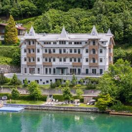 Seehotel Bellevue by keyone, hotel v mestu Zell am See