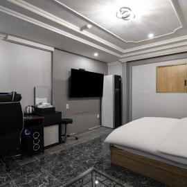 Film 372 Hotel