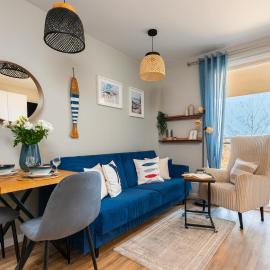 Flatbook Apartamenty - Krynica Morska Enklawa z salą zabaw i basenem przy Zalewie, hotel in Krynica Morska
