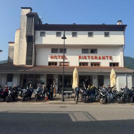 Bike & Bikers Hotel Restaurant, hotel v destinaci Ampezzo