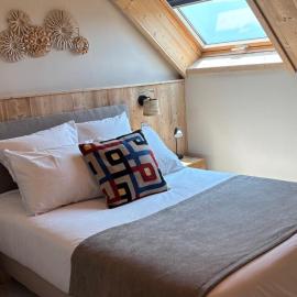 Hôtel Les Quatre Saisons, хотел в Dullin