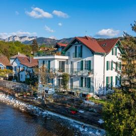 La Villa du Lac - Appartements de vacances - Les pieds dans l'eau, Hotel in Maxilly-sur-Léman