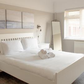 Cosy 3Bed Bungalow in West Kirby, Free Parking