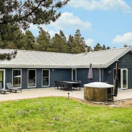 Amazing Home In Rømø With Kitchen, Hotel in Rømø