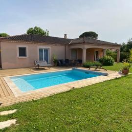 Villa spacieuse avec piscine privé , Vallée du Lot, hotel sa Prayssac