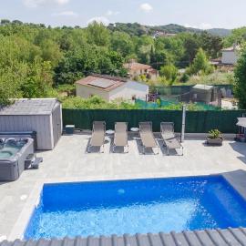 Villa Karina Lloret de Mar, hotel sa Lloret de Mar