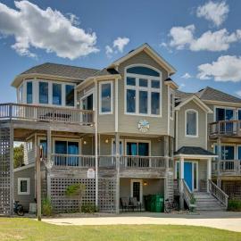 Oceanside in Whalehead with Pool Spa Sleeps 18