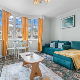 Welcome to Your Comfy Stay in Upper Stoke,Coventry, hotel in Wyken