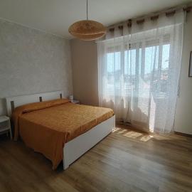 Casa Allegria, sei posti letto, ampio e luminoso, hotel i Vallecrosia