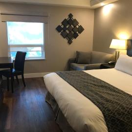 Chateau Louis Hotel & Conference Centre, hotel Edmontonban