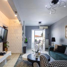 La Casa Verde Bright Apartment Near the Beach