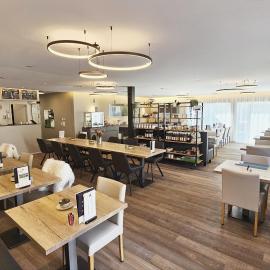 Pension fein & sein, hotel v destinaci Schwarzsee