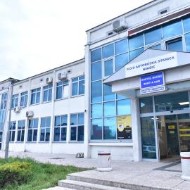 Peron, hotell sihtkohas Nikšić