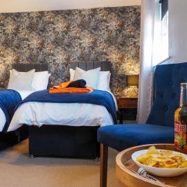 Spacious Comfy 4 Bed Home - Sleeps up to 7 & Pets