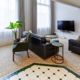 2BR Apartment, OGB, Central, Pool and Parking