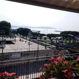 FORMIAE Hsg - PANORAMICA CENTRALE Casa Vacanze 100mq BOX Auto riservato、フォルミアのホテル
