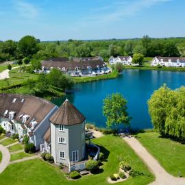 Pepperpot Lakeside Lodge on Isis & Windrush Lakes in the Cotswold Lakes