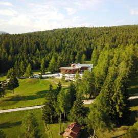 Il Falchetto, hotel en Sarnonico
