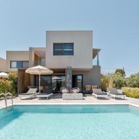 Dionisos Luxury Villas