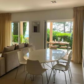 T4 Cote Plage N6 face a la mer – hotel w mieście Pinarellu