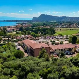 AHG Donna Silvia Wellness Hotel, hotel di Manerba del Garda
