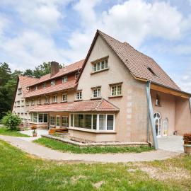 Tagungshotel Wiesenhaus, hotel di Kunzell