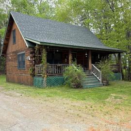Camp Quityerbellyachin, hotel in Greenville