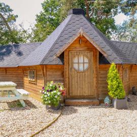 Enchanted Cottage, hotel in Snettisham
